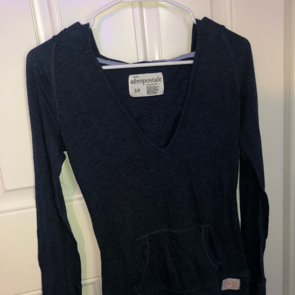 Small long sleeve tee